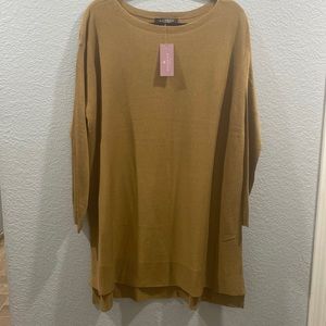Oversize tunic or short dress.